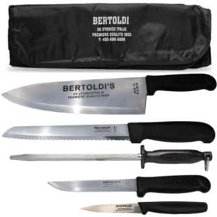 Ensemble de 4 couteaux et 1 fusil avec étui Bertoldis!